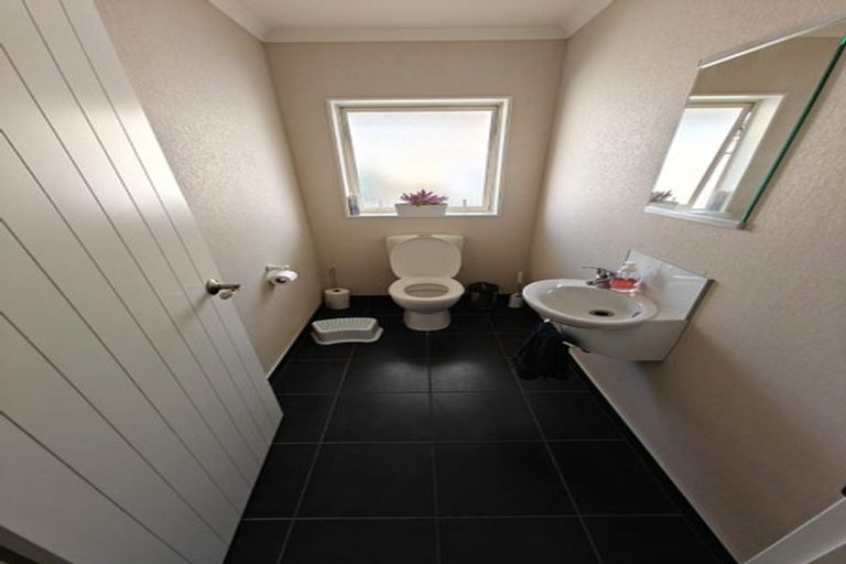 Photo of property in 167 Pacific Drive, Fitzherbert, Palmerston North, 4410