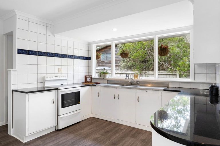 Photo of property in 4a Cleland Crescent, Naenae, Lower Hutt, 5011