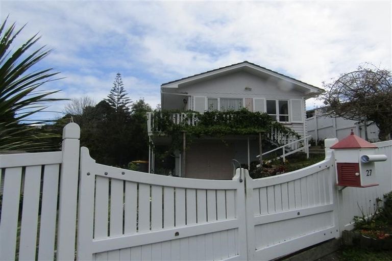 Photo of property in 27 Marina Road, Torbay, Auckland, 0630