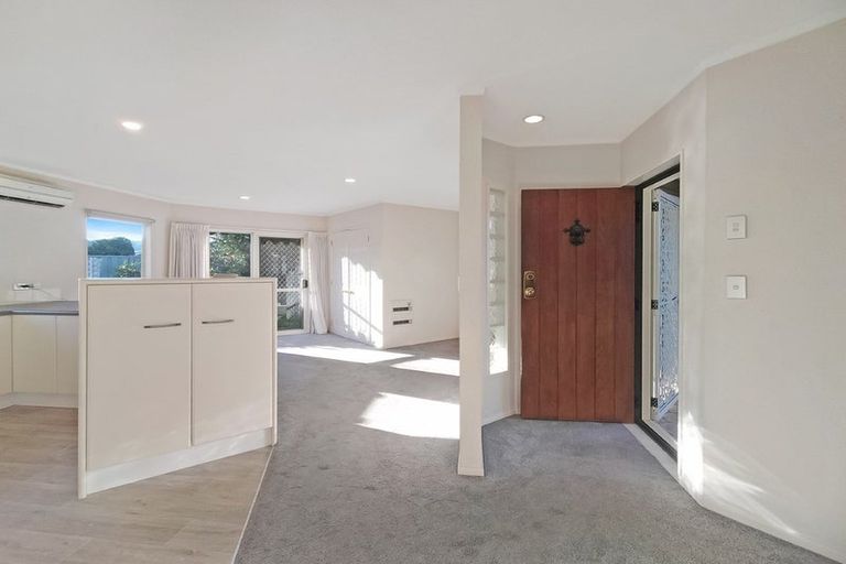 Photo of property in 11b Cheval Place, Taradale, Napier, 4112