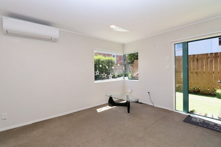 Photo of property in 21b William Avenue, Greenlane, Auckland, 1061