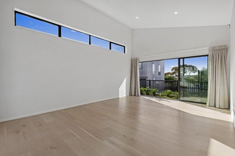 Photo of property in 8 Matau Way, Hauraki, Auckland, 0622