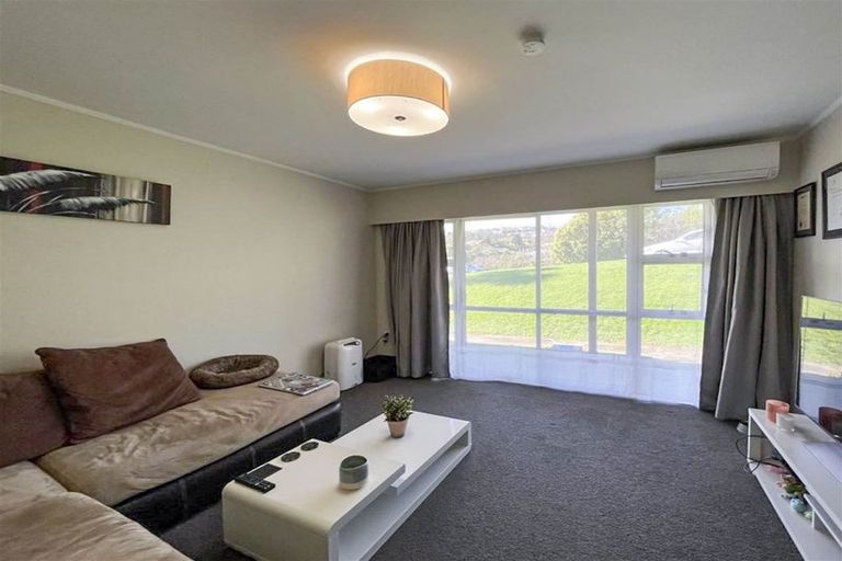Photo of property in 1/10 Petherick Crescent, Johnsonville, Wellington, 6037