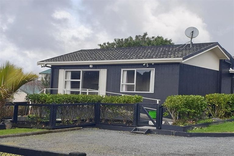 Photo of property in 3/23 Nelson Street, Helensville, 0800