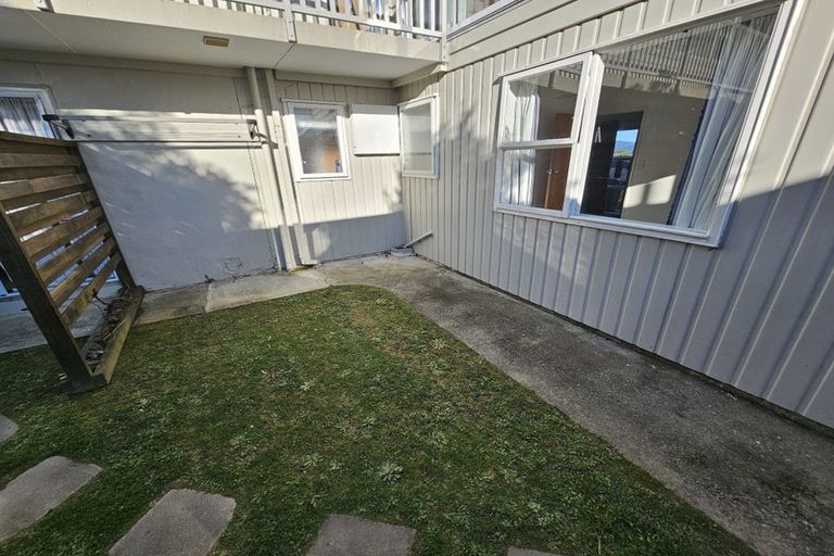Photo of property in 11 Laburnum Grove, Maungaraki, Lower Hutt, 5010