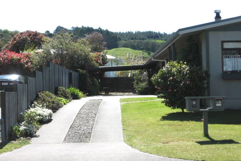 Photo of property in 1/5 Dorothy Drive, Acacia Bay, Taupo, 3330