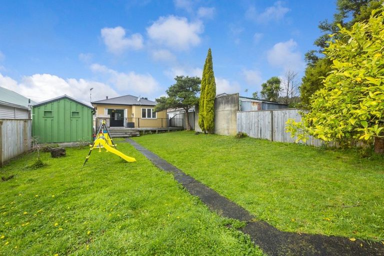 Photo of property in 13 Exchange Street, Ebdentown, Upper Hutt, 5018