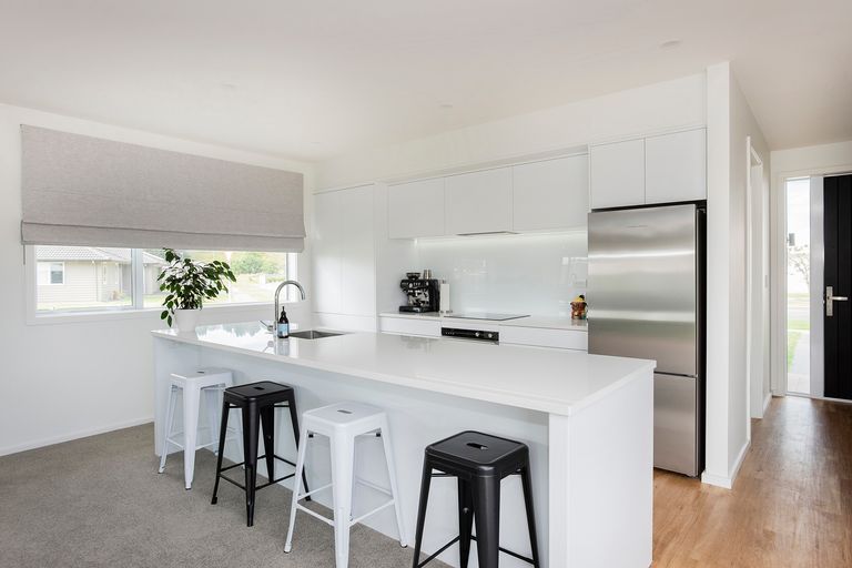 Photo of property in 53 Hamilton Drive, Wainui, Gisborne, 4010