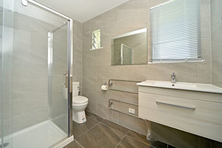 Photo of property in 5 Kerry Place, Papakura, 2110