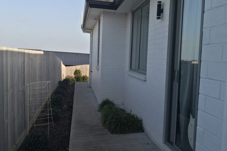 Photo of property in 17 Keshvara Road, Beachlands, Auckland, 2018