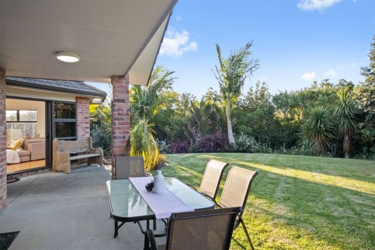 Photo of property in 23 Lough Bourne Drive, Pukekohe, 2120