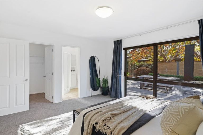 Photo of property in 16 Riverwood Boulevard, Redwood, Christchurch, 8051