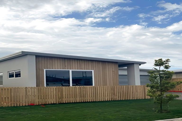 Photo of property in 25 Sabre Street, Papamoa Beach, Papamoa, 3118