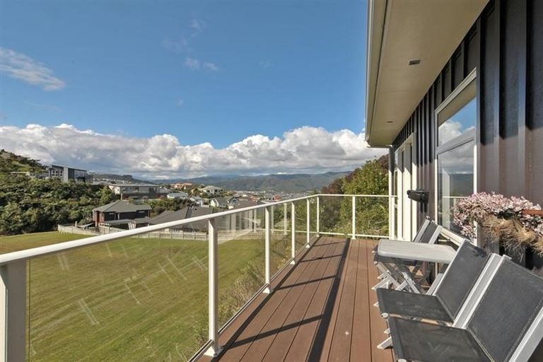 Photo of property in 26 Meadowbank Drive, Belmont, Lower Hutt, 5010