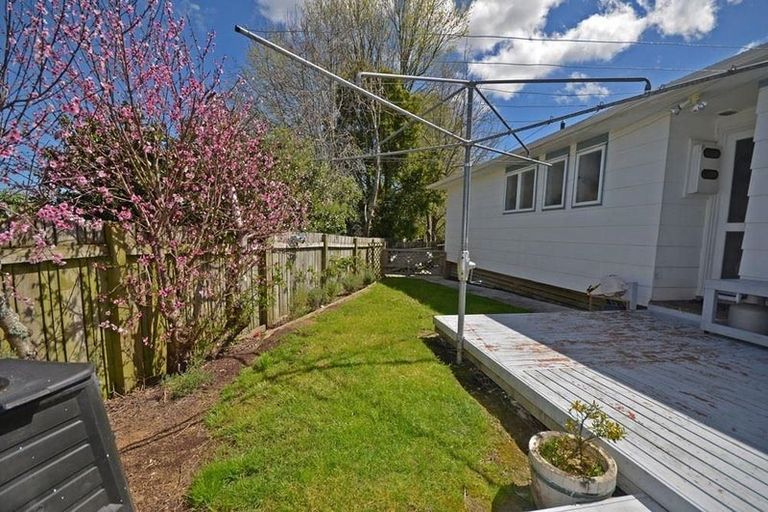 Photo of property in 9 Ballial Place, West Harbour, Auckland, 0618