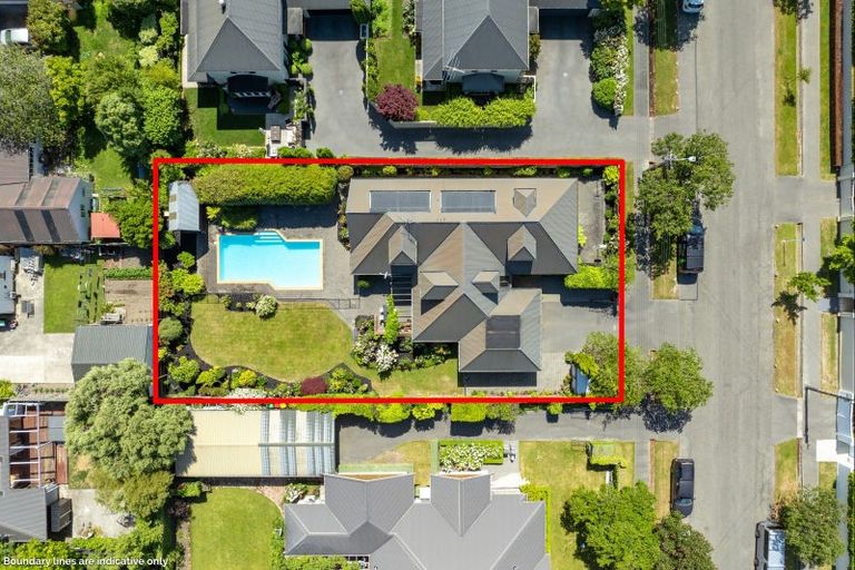 Photo of property in 25 Peel Street, Strowan, Christchurch, 8052