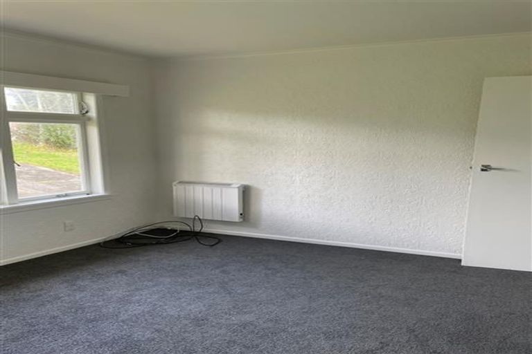 Photo of property in 64 Sherwood Avenue, Te Atatu South, Auckland, 0610