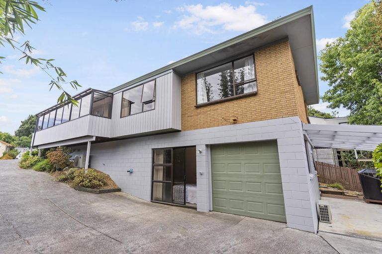 Photo of property in 11 Aries Place, Shelly Park, Auckland, 2014