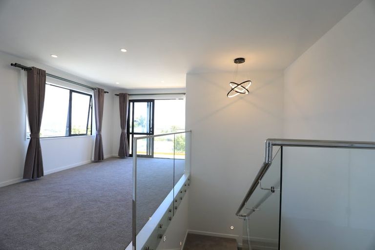 Photo of property in 58a Sorrel Crescent, Bucklands Beach, Auckland, 2012