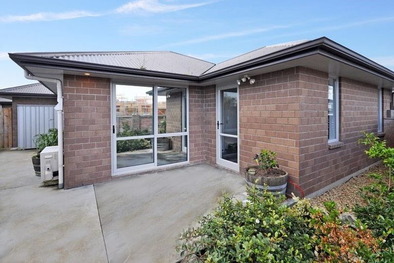 Photo of property in 1/27 Jones Crescent, Melville, Hamilton, 3206