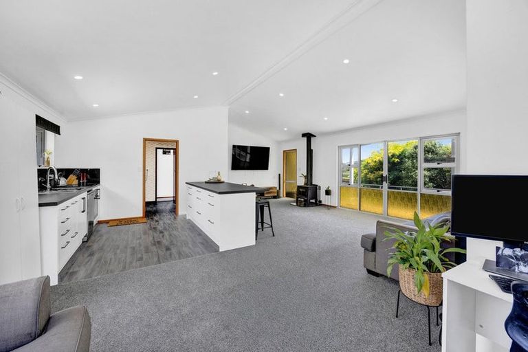 Photo of property in 36 Te Roti Road, Te Roti, Hawera, 4673