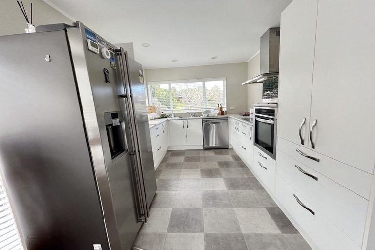 Photo of property in 37 Nicholas Road, Somerville, Auckland, 2014