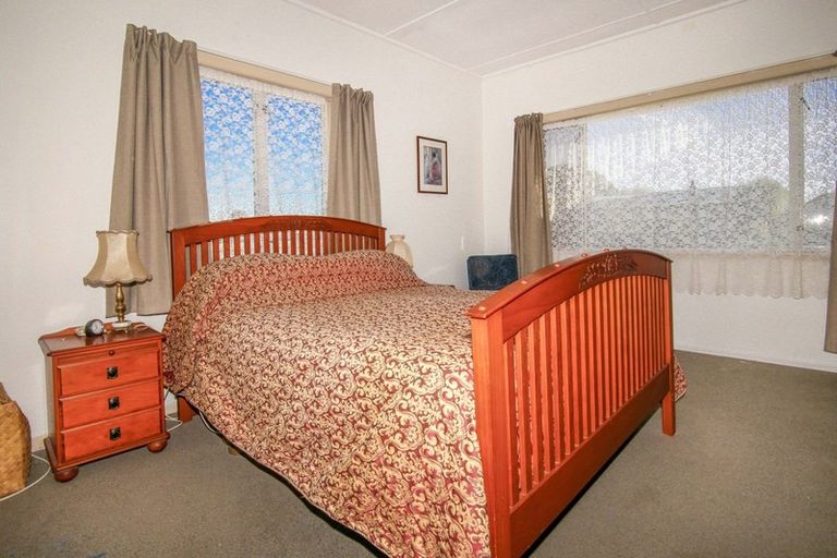 Photo of property in 2 Curtis Street, Hector, 7822