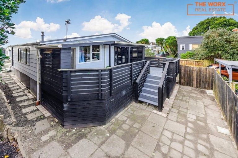 Photo of property in 150 Rangatira Road, Beach Haven, Auckland, 0626