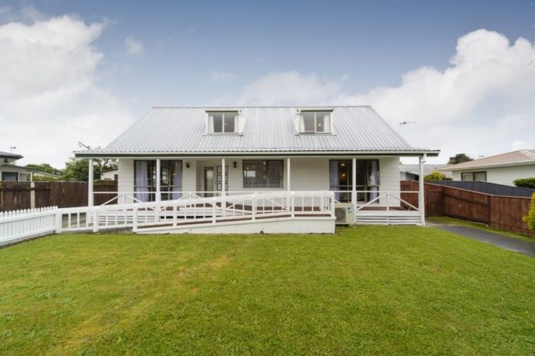 Photo of property in 89 Benmore Avenue, Cloverlea, Palmerston North, 4412