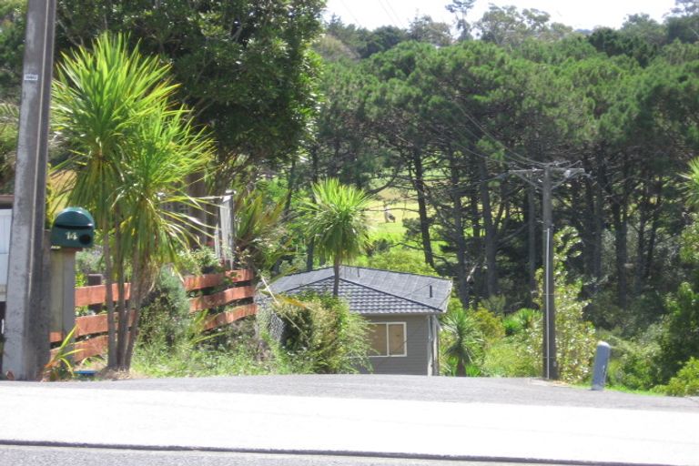 Photo of property in 14 Aberdeen Road, Campbells Bay, Auckland, 0620