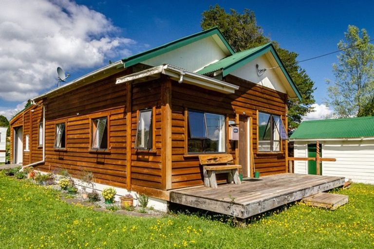 Photo of property in 146 Seddon Street, Raetihi, 4632