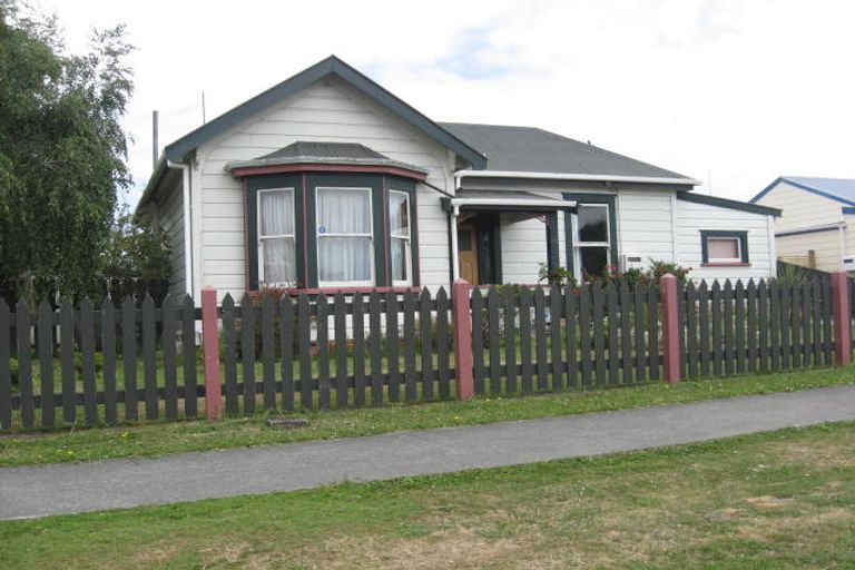 Photo of property in 110 Warwick Street, Feilding, 4702