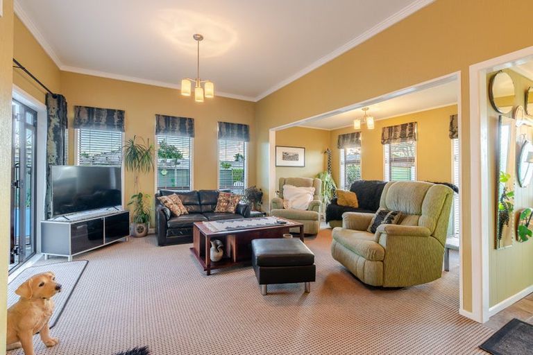 Photo of property in 69 Foster Road, Temple View, Hamilton, 3290