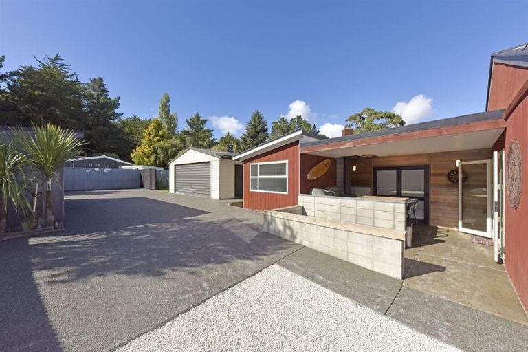 Photo of property in 20 Pine Avenue, Waikuku Beach, 7473