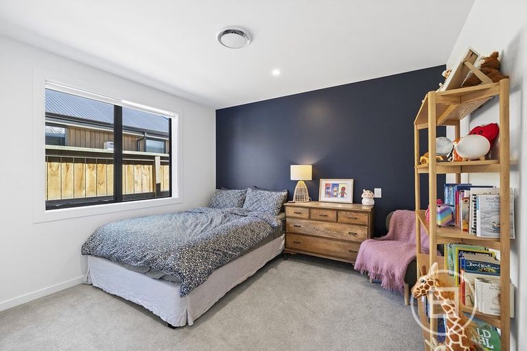 Photo of property in 61 Drysdale Road, Jacks Point, 9371