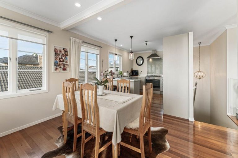 Photo of property in 48 Torkar Road, Clarks Beach, 2122