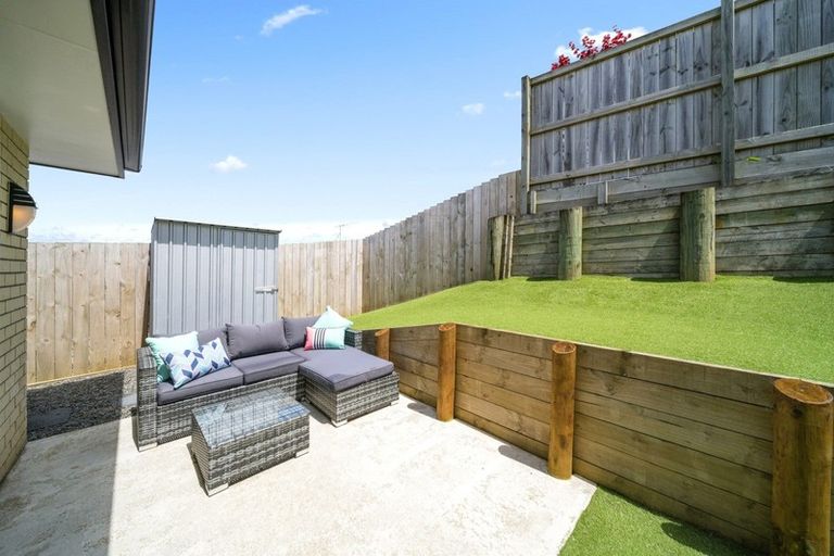 Photo of property in 12 Regis Park Drive, Pukekohe, 2120