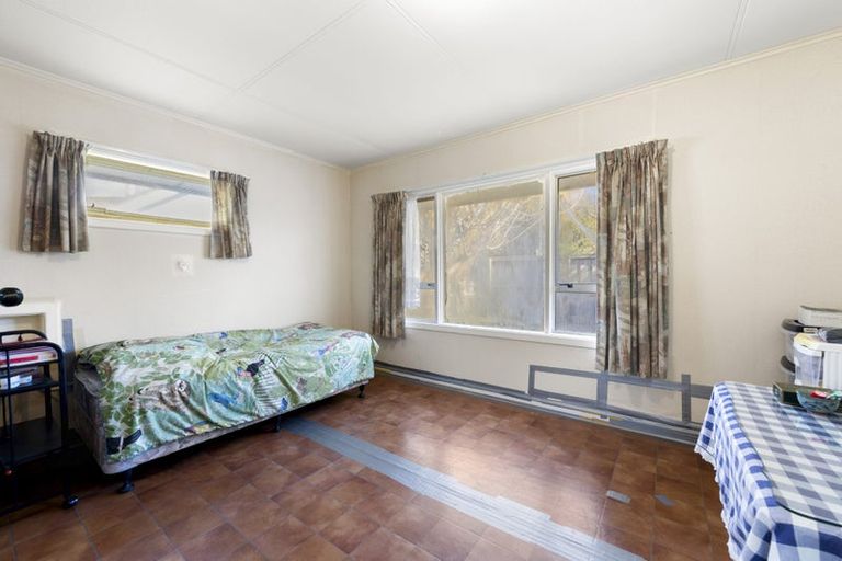 Photo of property in 27 Curletts Road, Sockburn, Christchurch, 8042