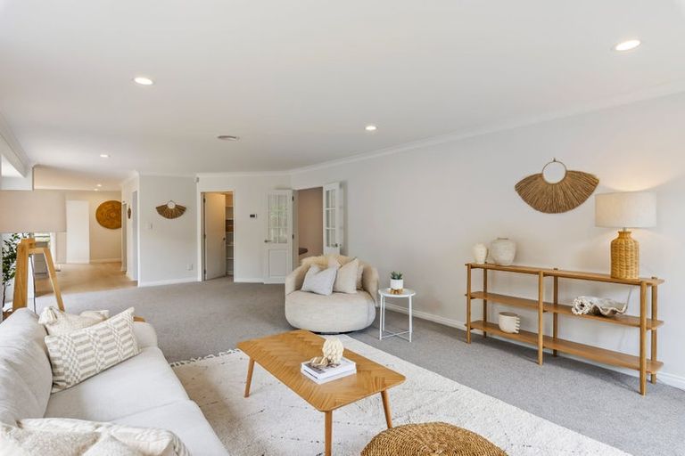 Photo of property in 13 Runanga Grove, Waikanae, 5036