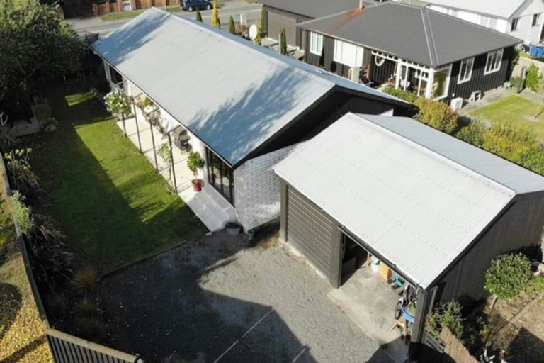 Photo of property in 1a Elm Drive, Rangiora, 7400