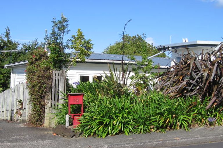 Photo of property in 13 Beacon Avenue, Campbells Bay, Auckland, 0630