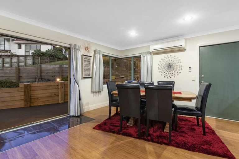 Photo of property in 322b Glenfield Road, Glenfield, Auckland, 0629