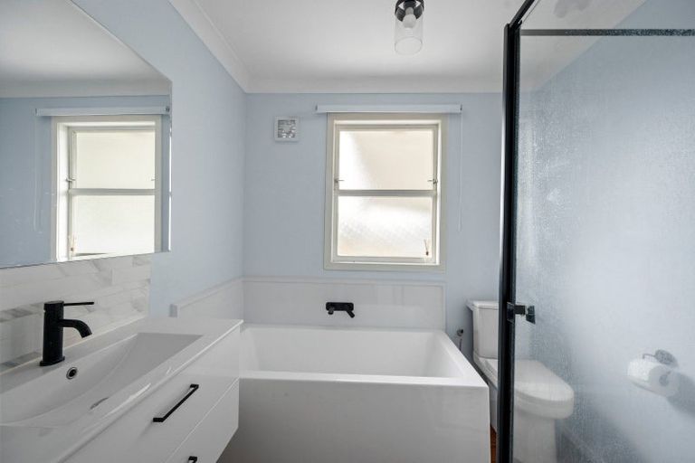 Photo of property in 702a Murdoch Road East, Akina, Hastings, 4122