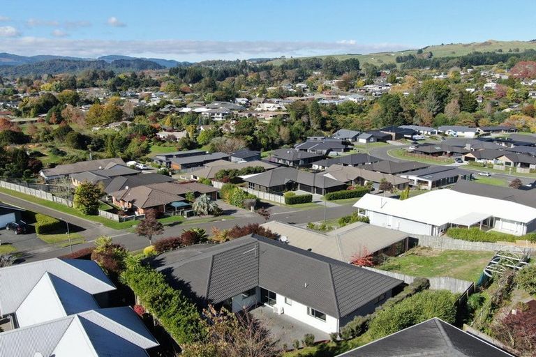 Photo of property in 5 Baxendale Drive, Matipo Heights, Rotorua, 3015