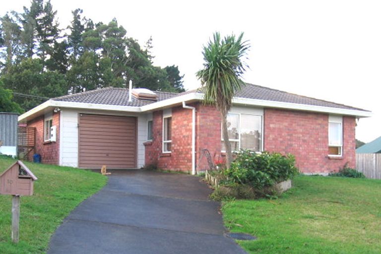 Photo of property in 10 Jacinta Grove, Swanson, Auckland, 0612