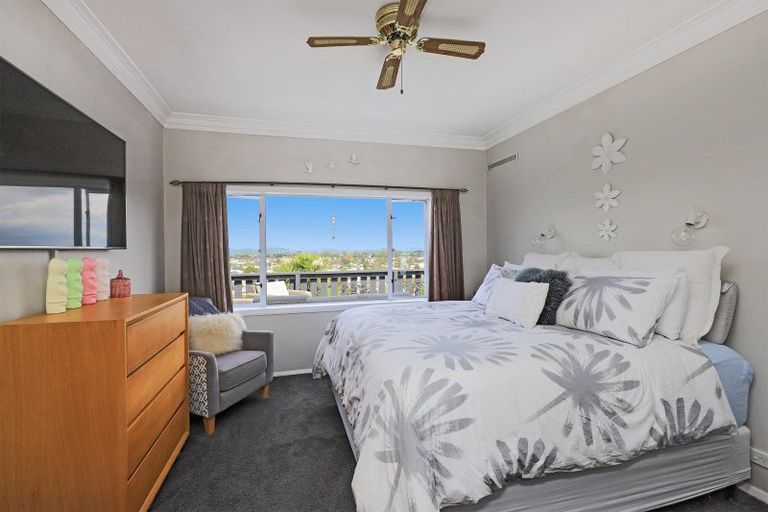 Photo of property in 6 Guys Hill Road, Hospital Hill, Napier, 4110