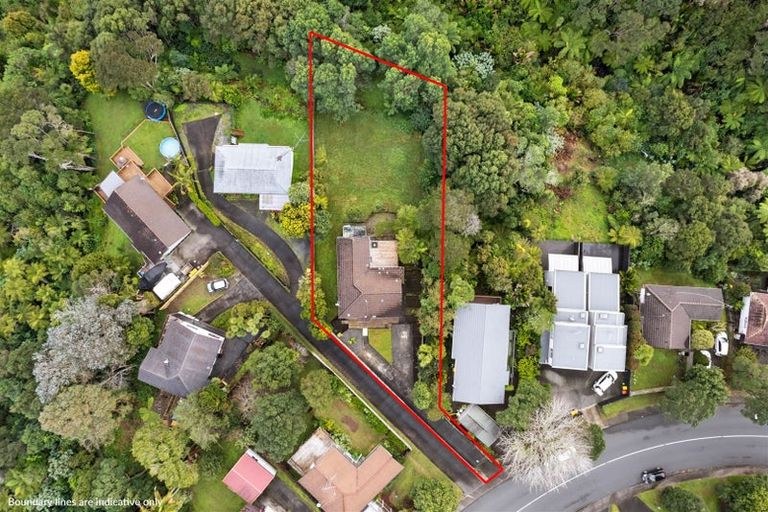 Photo of property in 114 Spinella Drive, Bayview, Auckland, 0629