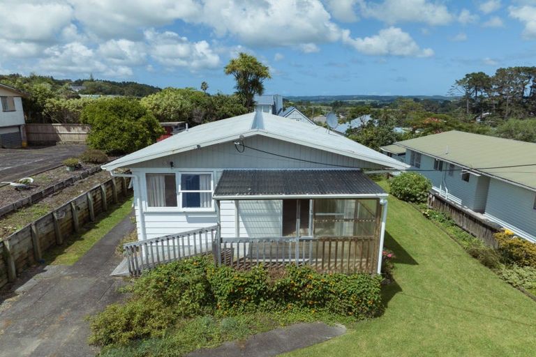 Photo of property in 29 Karaka Street, Helensville, 0800