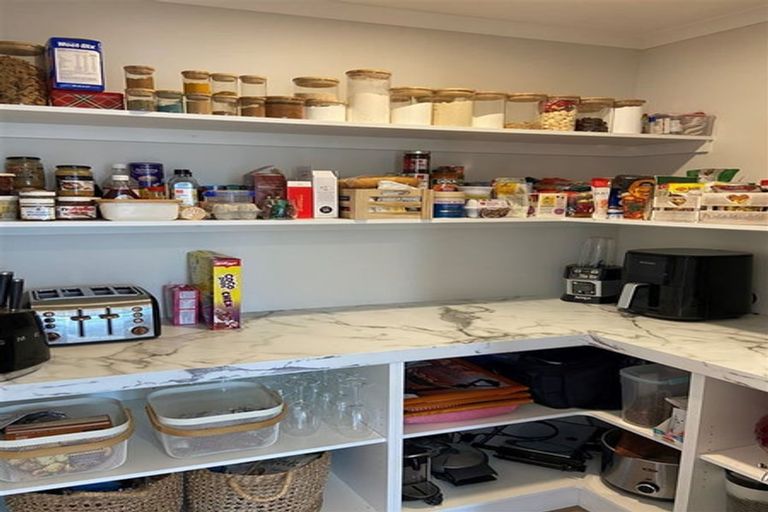 Photo of property in 5 Fairbairn Road, Rolleston, 7614