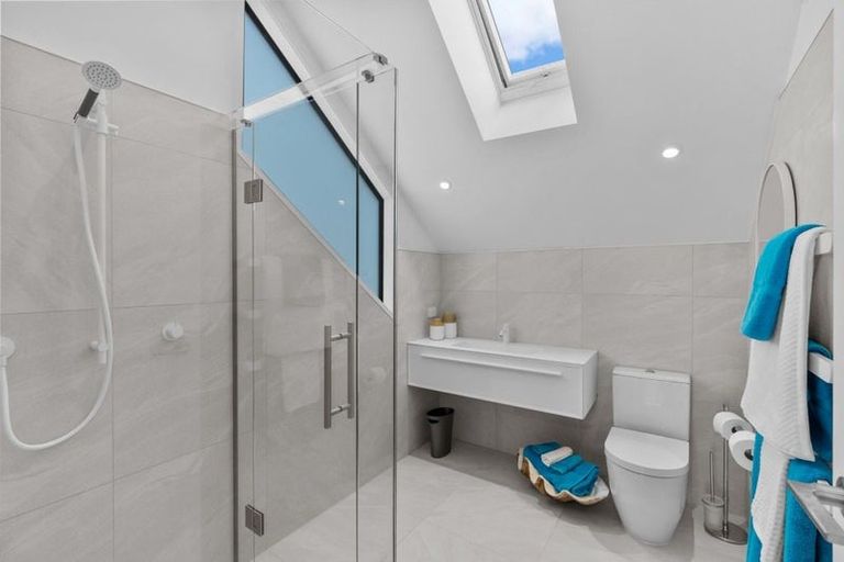 Photo of property in 14b Alfred Street, Northcote Point, Auckland, 0627